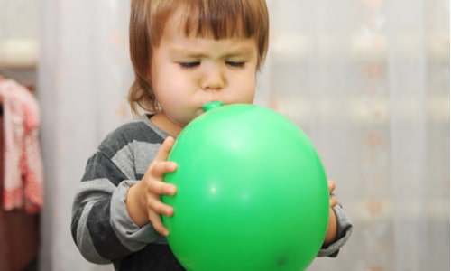 30 Ways to Distract a Toddler balloon